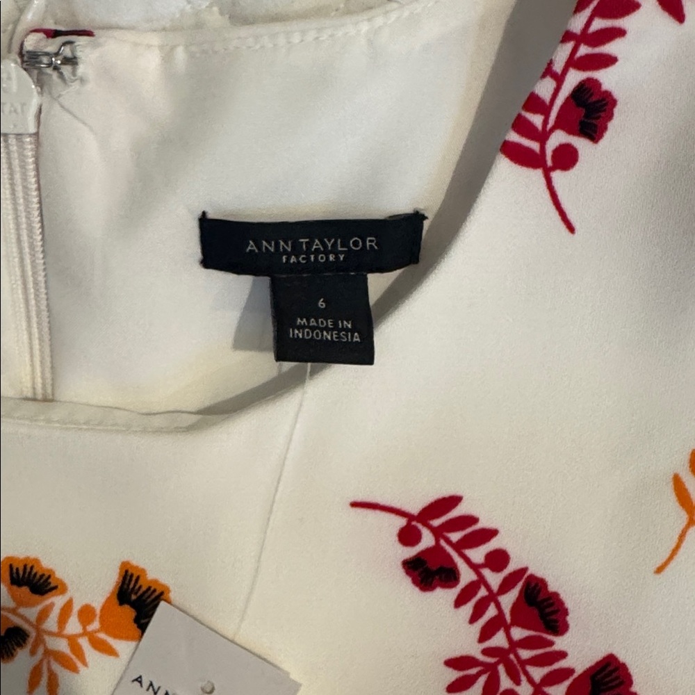 Ann Taylor Factory White Dress with Red and Orange Floral Design - Picture 4 of 5